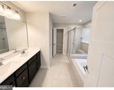 805 Llanelli Drive - Photo Thumbnail 26