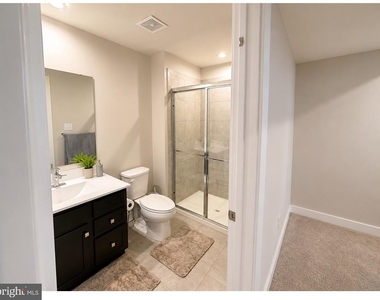 805 Llanelli Drive - Photo Thumbnail 42