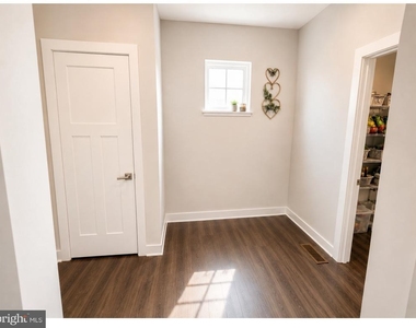 805 Llanelli Drive - Photo Thumbnail 20