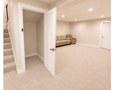 805 Llanelli Drive - Photo Thumbnail 44