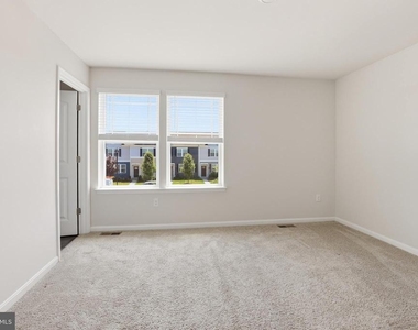 521 Ridgely Boulevard - Photo Thumbnail 17