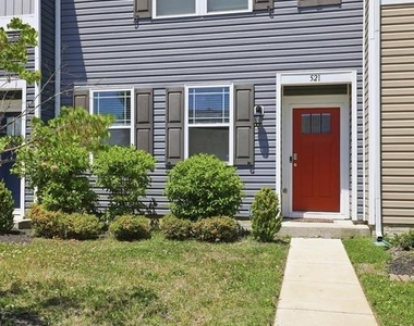 521 Ridgely Boulevard - Photo Thumbnail 2