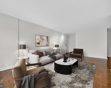 1010 G Street Ne - Photo Thumbnail 2