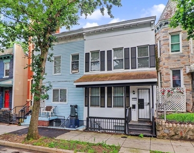 1028 Kenyon Street Nw - Photo Thumbnail 1