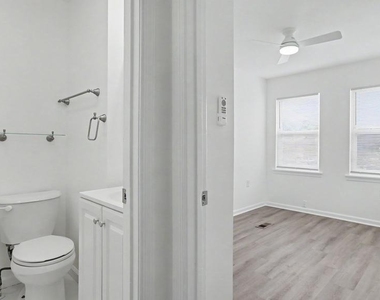 1028 Kenyon Street Nw - Photo Thumbnail 9