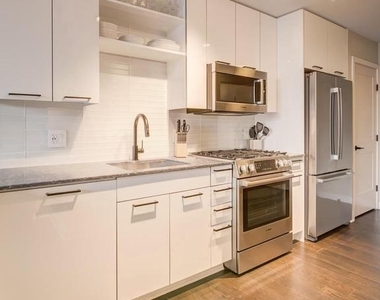 70 N Street Se - Photo Thumbnail 1