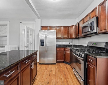4605 Georgia Avenue Nw - Photo Thumbnail 4