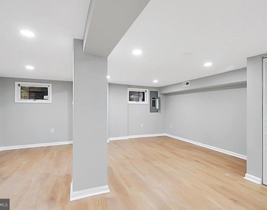 727 Otis Place Nw - Photo Thumbnail 13