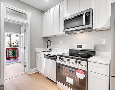 727 Otis Place Nw - Photo Thumbnail 2
