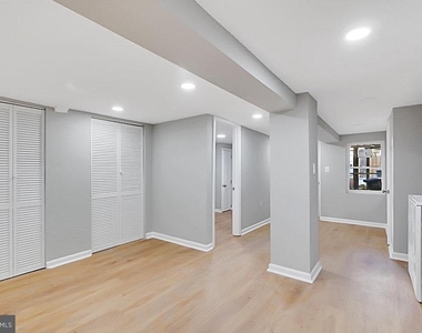 727 Otis Place Nw - Photo Thumbnail 5
