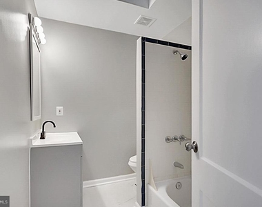 727 Otis Place Nw - Photo Thumbnail 18