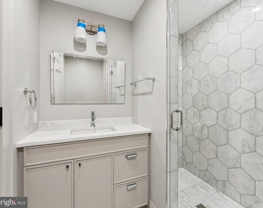 1508 21st Street Nw - Photo Thumbnail 6