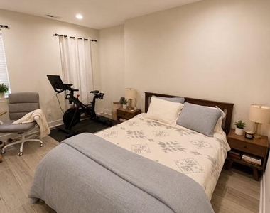 20 T Street Nw - Photo Thumbnail 5