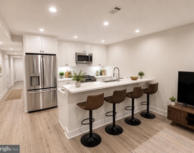 20 T Street Nw - Photo Thumbnail 1