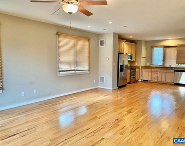 1013 Linden Ave - Photo Thumbnail 1
