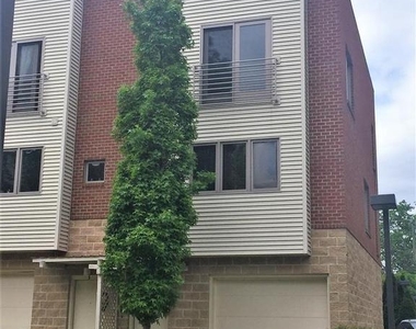 1013 Linden Ave - Photo Thumbnail 5