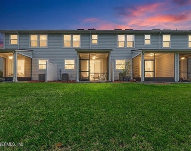 381 Richmond Drive - Photo Thumbnail 41