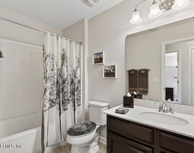 381 Richmond Drive - Photo Thumbnail 27
