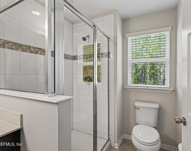 381 Richmond Drive - Photo Thumbnail 21