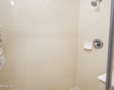 110 Calle El Jardin - Photo Thumbnail 15