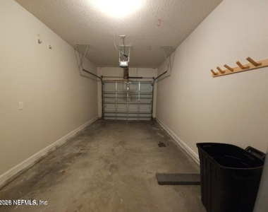 13366 Stone Pond Drive - Photo Thumbnail 18