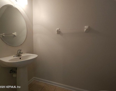 13366 Stone Pond Drive - Photo Thumbnail 5
