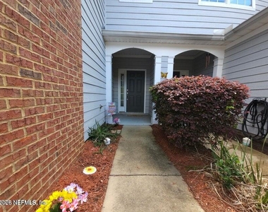 13366 Stone Pond Drive - Photo Thumbnail 2