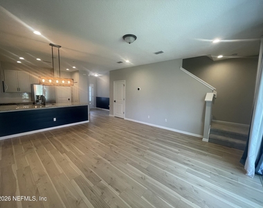 61 Pinebury Lane - Photo Thumbnail 2