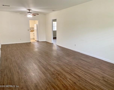 1815 Van Wert Avenue - Photo Thumbnail 4