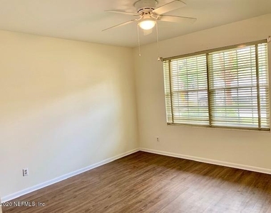 1815 Van Wert Avenue - Photo Thumbnail 9