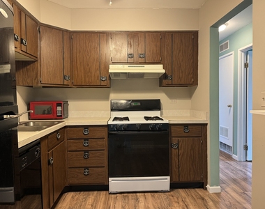 7303 Grand Avenue - Photo Thumbnail 10