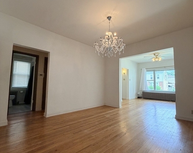 2618 N 73rd Avenue - Photo Thumbnail 9