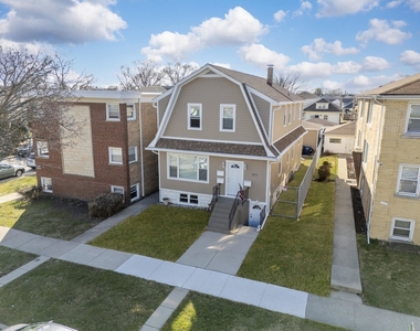 2618 N 73rd Avenue - Photo Thumbnail 2