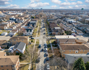 2618 N 73rd Avenue - Photo Thumbnail 4