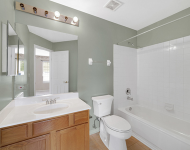 62 E Clare Court - Photo Thumbnail 11