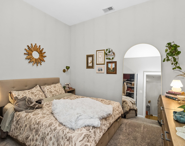 2010 W Pierce Street - Photo Thumbnail 6