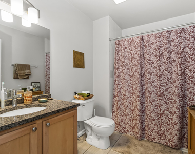 2010 W Pierce Street - Photo Thumbnail 7