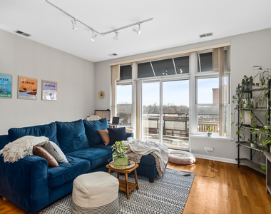 2010 W Pierce Street - Photo Thumbnail 1