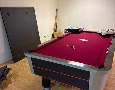 467 E Valleyview Drive - Photo Thumbnail 7