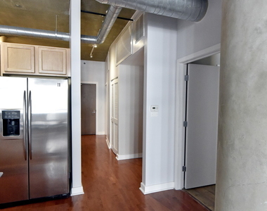 1305 S Michigan Avenue - Photo Thumbnail 15