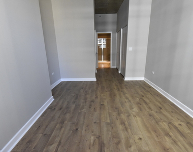 1305 S Michigan Avenue - Photo Thumbnail 12