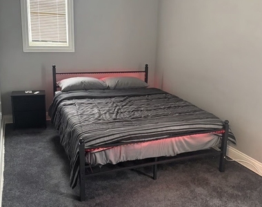6500 S Rhodes Avenue - Photo Thumbnail 8