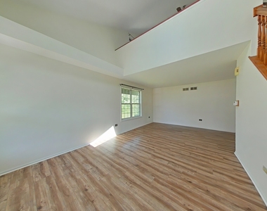 3524 Willowview Court - Photo Thumbnail 1