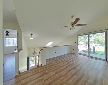 3524 Willowview Court - Photo Thumbnail 5