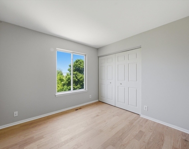 21854 W Kentwood Drive - Photo Thumbnail 20