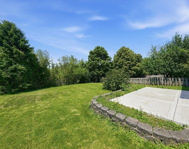 21854 W Kentwood Drive - Photo Thumbnail 24