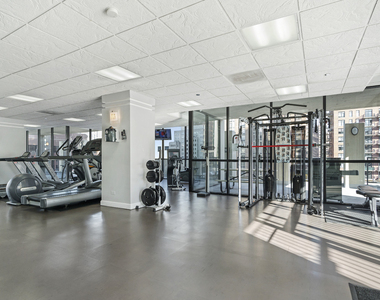 1122 N Clark Street - Photo Thumbnail 14