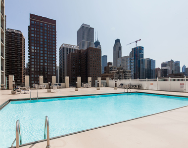 1122 N Clark Street - Photo Thumbnail 21