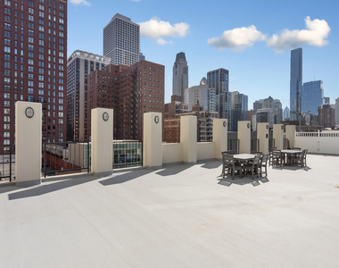 1122 N Clark Street - Photo Thumbnail 20