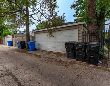 555 N Lawler Avenue - Photo Thumbnail 22